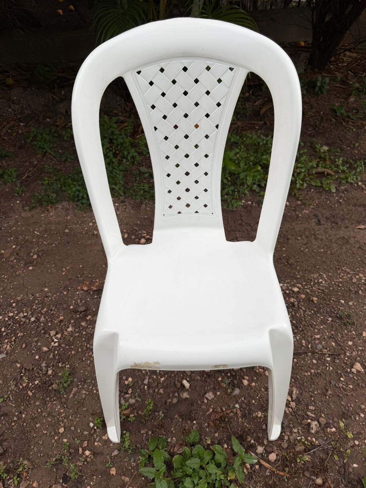 Armless Plastic Chairs